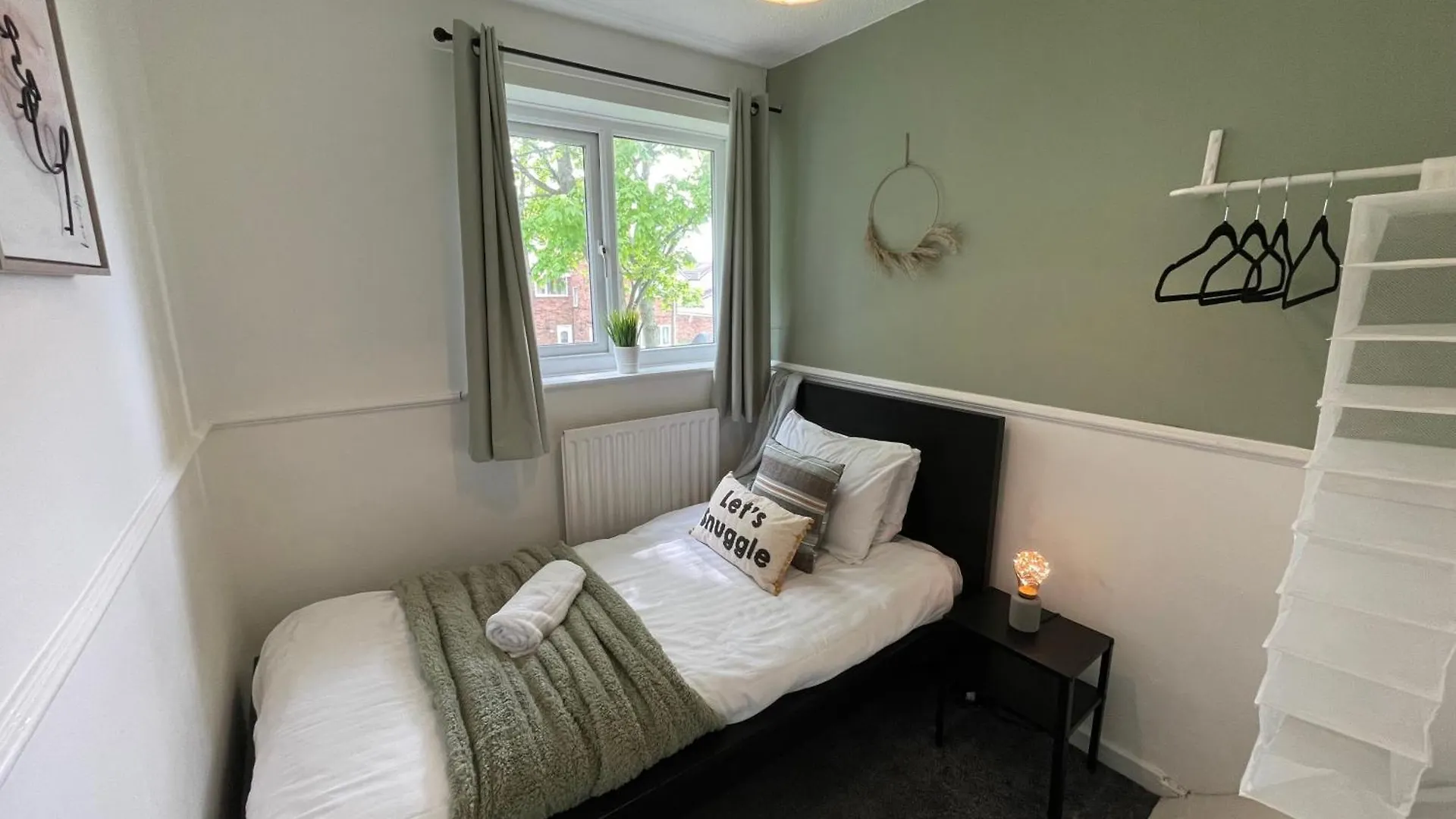 Holiday home Redcroft Green 3 Bdrm Sleeps 5 Quiet Residental Area Newcastle upon Tyne